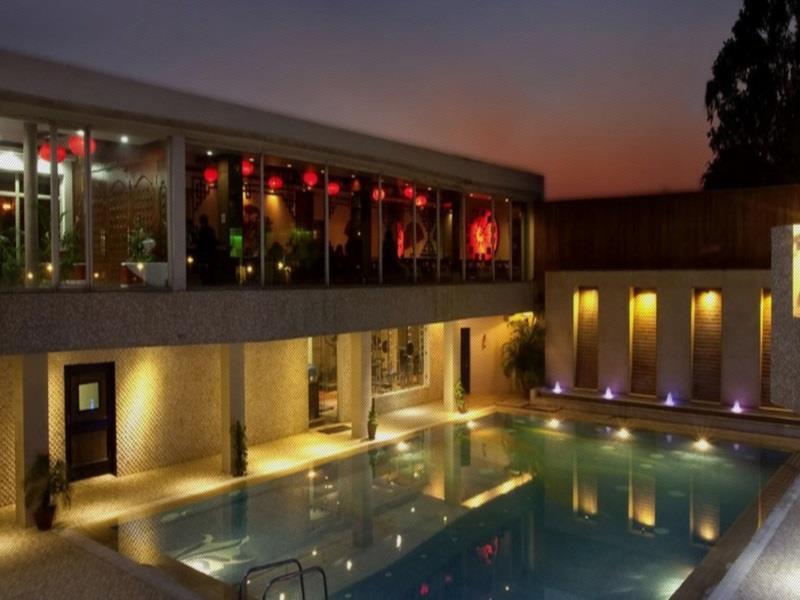 Hotel Asia Jammu Tawi คาตรา ภายนอก รูปภาพ
